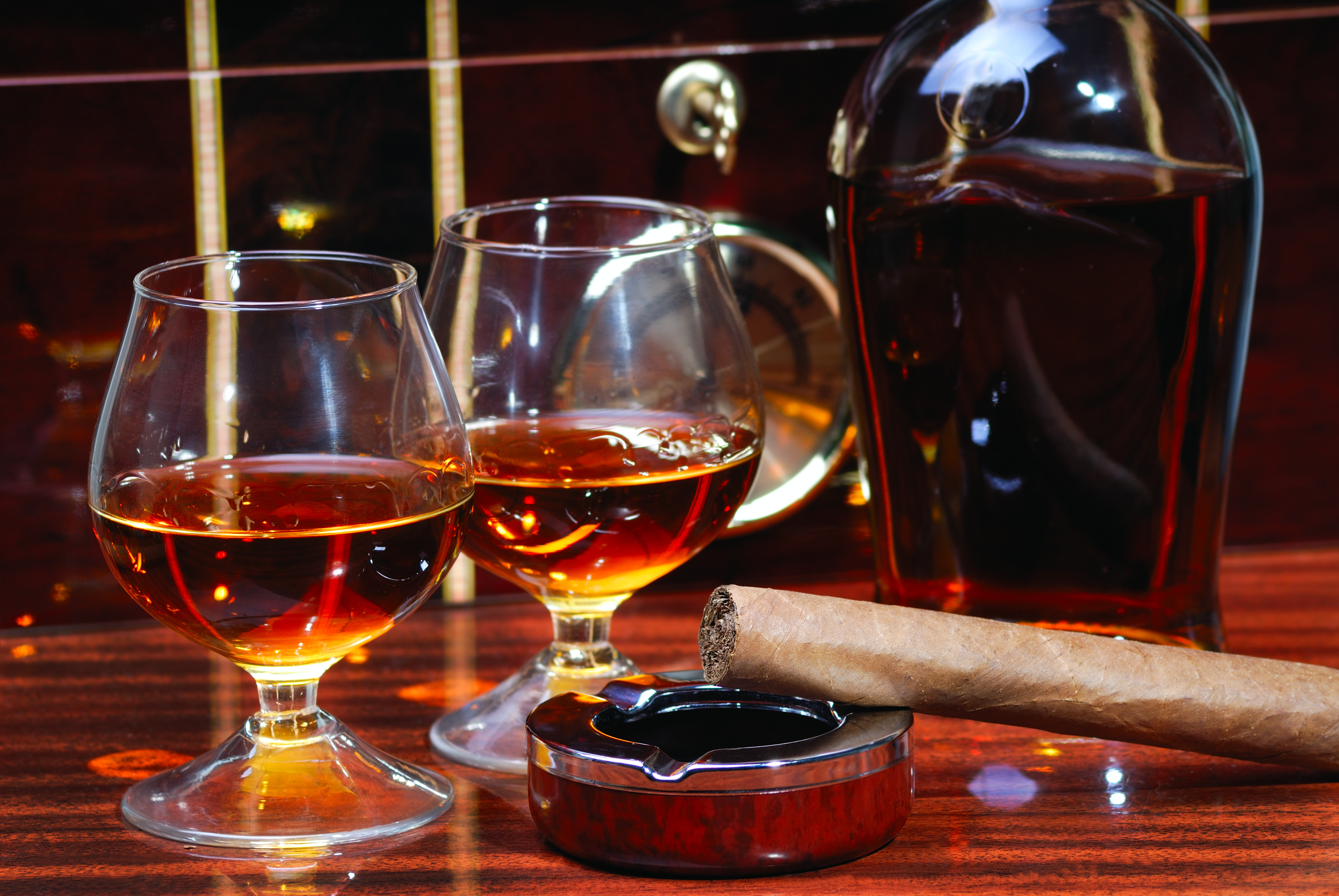 армянский коньяк в кб. качество коньяка. элитный коньяк. качество коньяка. коньяк готье пинар дель рио xo.